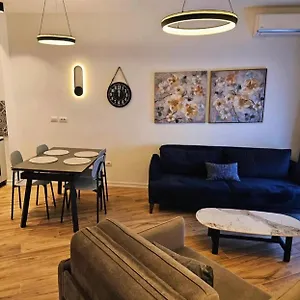 https://klaudia-apartments.albaniahotels.org